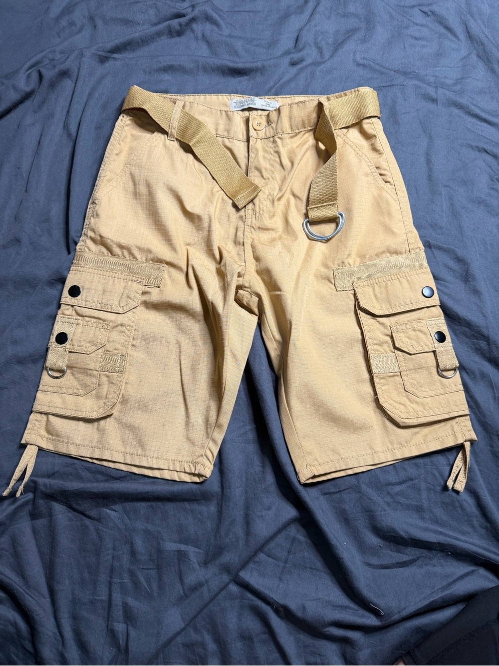 Men's Tan Cargo Shorts with Utility Pockets and D-Ring Belt